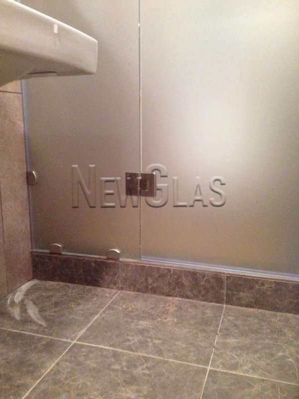 Стеклянная душевая кабина, Тверская обл., г. Тверь.